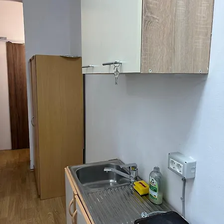 Zlatni Pir سراييفو